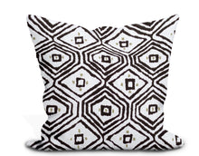 Load image into Gallery viewer, Thibaut Pass-a-Grille Pillow