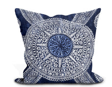 Load image into Gallery viewer, Thibaut Stonington Pillow