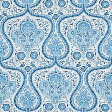 Load image into Gallery viewer, Paisley Court