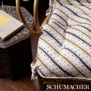 Schumacher Ronnie Fabric 182052 / Brown