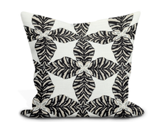 Load image into Gallery viewer, Thibaut Starleaf Pillow