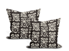 Load image into Gallery viewer, Schumacher Jakarta Linen Print Pillow Cover