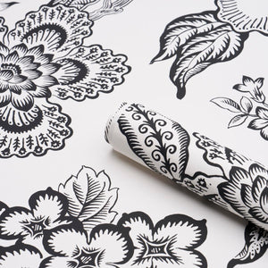 Schumacher Hothouse Flowers Silhouette Wallpaper 5015323 /Black And White