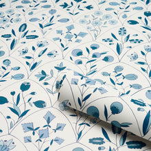 Load image into Gallery viewer, Schumacher Frances Scallop Floral Wallpaper 5015962 / Blues