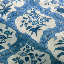 Load image into Gallery viewer, Brunschwig &amp; Fils Ventoux Print Fabric / Sky/Blue
