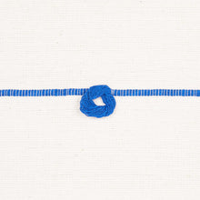 Load image into Gallery viewer, Globo Knotted Handwoven