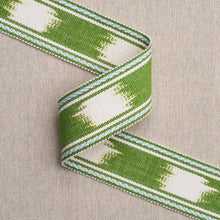 Load image into Gallery viewer, Schumacher Banyan Tape Narrow Trim 83242 / Leaf