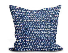 Load image into Gallery viewer, Thibaut Stony Brook Pillow