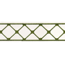 Load image into Gallery viewer, Schumacher Parisian Bamboo Trim 84600 / Green