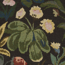 Load image into Gallery viewer, Flower Garden Tapestry