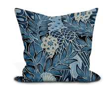 Load image into Gallery viewer, Thibaut Desmond Pillow