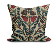 Load image into Gallery viewer, Thibaut Corneila Pillow