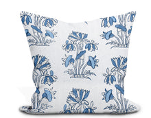 Load image into Gallery viewer, Thibaut Lily Flower Pillow