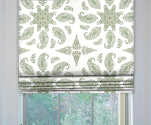 Load image into Gallery viewer, Thibaut East India Roman Shade