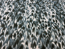 Load image into Gallery viewer, Zimmer + Rohde Hodsoll McKenzie Hawk 585 Artistic Striking Velvet Cotton Printed Green Dark Teal Fabric