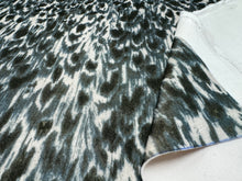Load image into Gallery viewer, Zimmer + Rohde Hodsoll McKenzie Hawk 585 Artistic Striking Velvet Cotton Printed Green Dark Teal Fabric