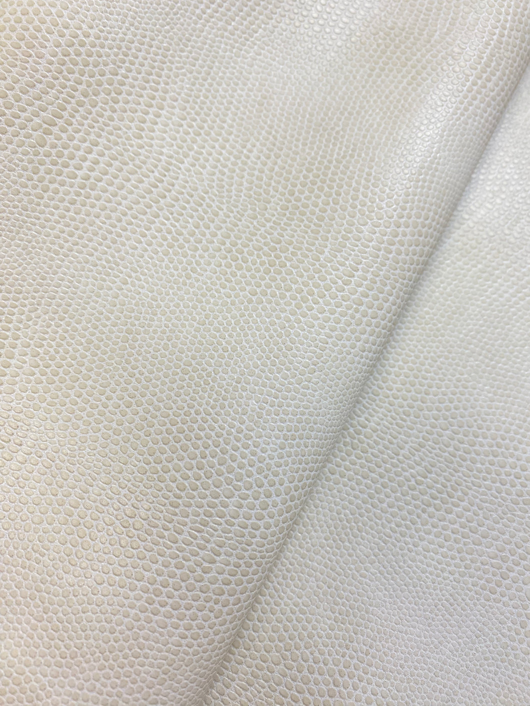 Designer Ivory Cream Reptile Snake Skin Faux Leather Upholstery Vinyl WHS 4505