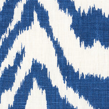 Load image into Gallery viewer, Schumacher Quincy Hand Print Fabric 179412 / Blue