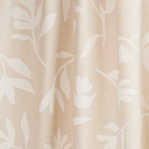 Schumacher Laurel Fabric 180012 / White On Unbleached