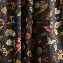 Load image into Gallery viewer, Schumacher Blackwell Linen Fabric 180090 / Noir