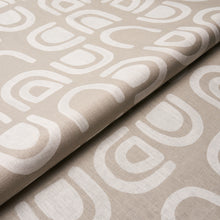 Load image into Gallery viewer, Schumacher Threshold Printed Linen Fabric 180420 / Ginger