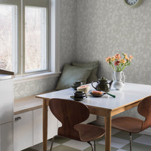 Load image into Gallery viewer, Schumacher Vildvin Wallpaper 2029 / Leaf