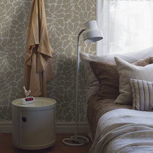 Load image into Gallery viewer, Schumacher My Secret Garden Wallpaper 2075 / Neutral