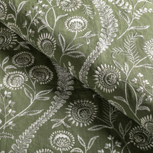 Load image into Gallery viewer, Lee Jofa Floriblanca Fabric / Green