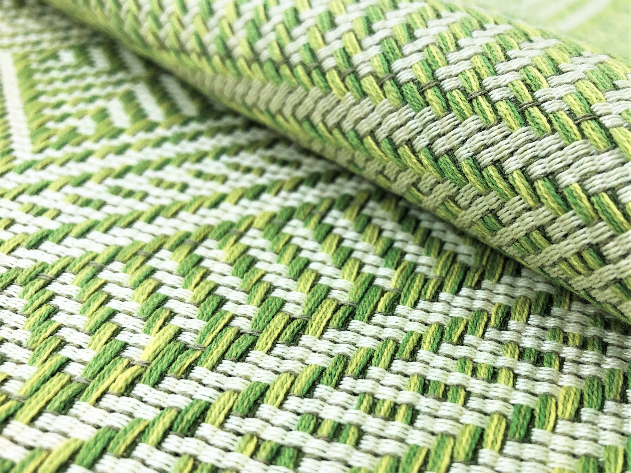 Designer Water & Stain Resistant Indoor Outdoor Green Beige Geometric Diamond Upholstery Drapery factory Fabric WHS620