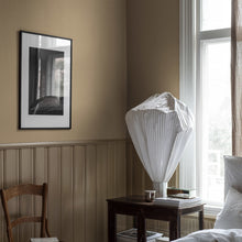 Load image into Gallery viewer, Schumacher Linen Wallpaper 4407 / Golden Linen