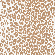 Load image into Gallery viewer, Schumacher Iconic Leopard Wallpaper 5007017 / Camel