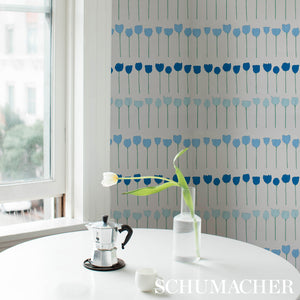 Schumacher Edie Wallpaper 5012582 / Blue Parrot