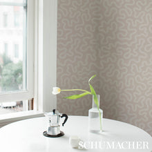 Load image into Gallery viewer, Schumacher Riley Wallpaper 5012932 / Natural