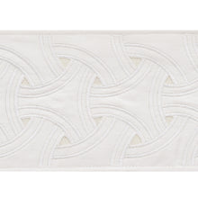 Load image into Gallery viewer, Schumacher Lynx Tape Trim 74390 / Ivory