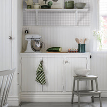 Load image into Gallery viewer, Schumacher Frida Wallpaper 7676 / Grey