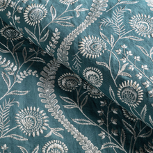 Load image into Gallery viewer, Lee Jofa Floriblanca Fabric / Blue