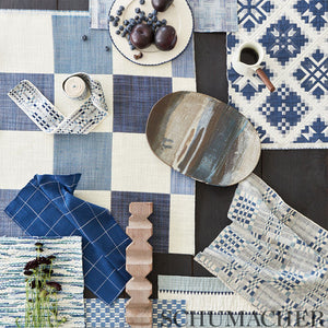 SCHUMACHER BRIMFIELD FABRIC 76942 / CINDER