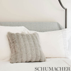 SCHUMACHER TUNDRA FABRIC / IVORY