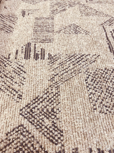 Holly Hunt Facet Pewter Grey Beige Boucle Abstract Ethnic Upholstery Fabric WHS 3235