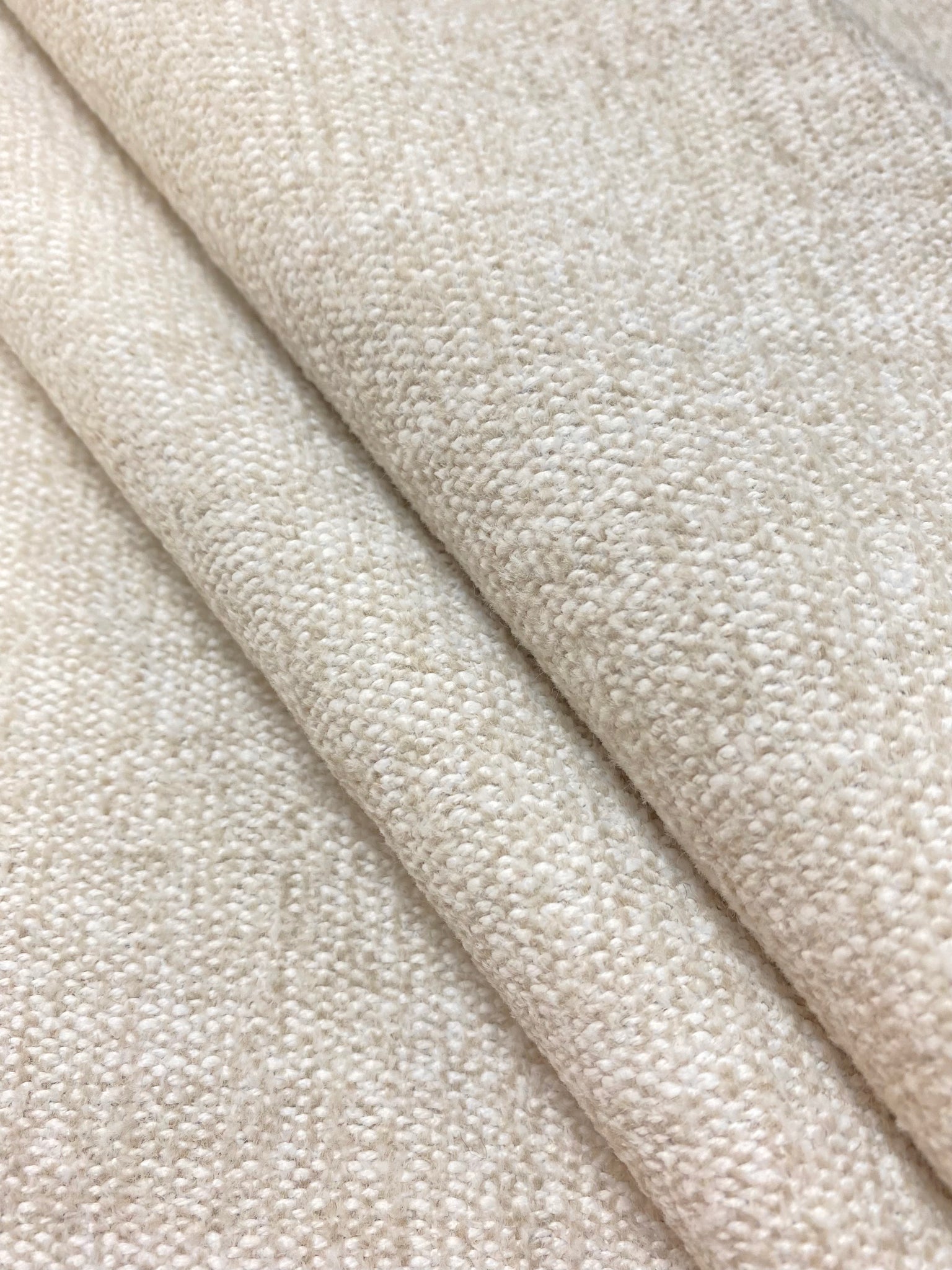 Perennials Touchy Feely outlet Cream Indoor Outdoor Chenille Water & Stain Resistant Upholstery Fabric WHS 3131