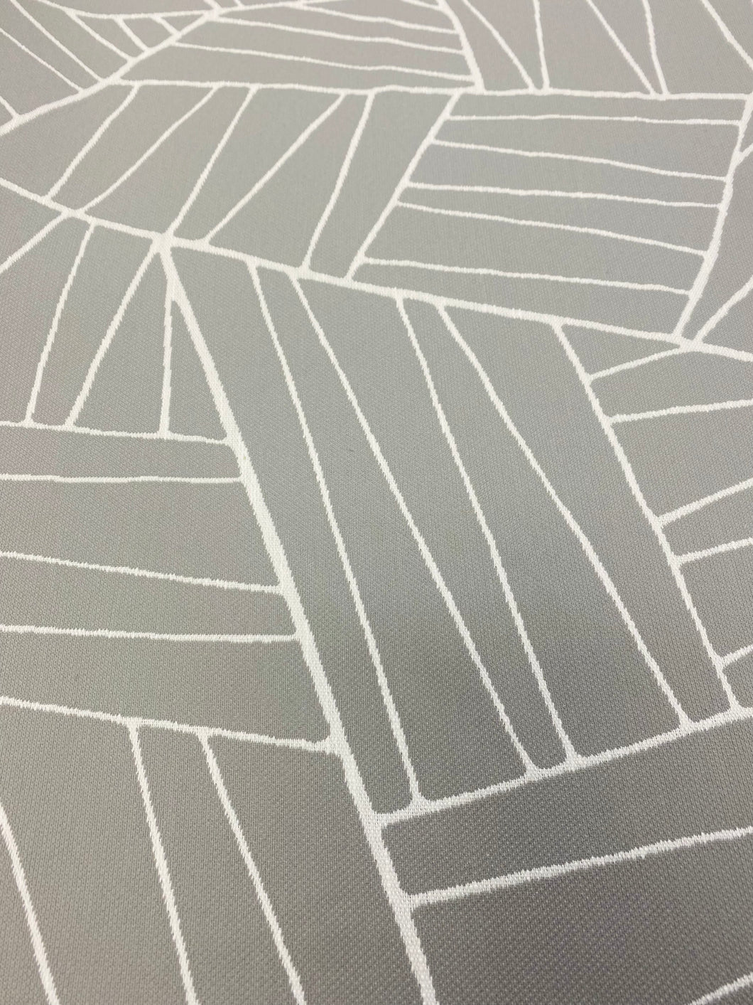 1.5 Yds Thibaut Jordan Nickel Inside Out Indoor Outdoor Grey Upholstery Fabric WHS 3042 gold