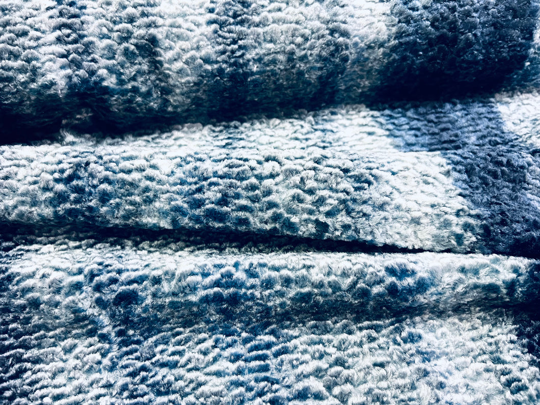 Kravet Faeroes Ocean Abstract Ombre Boucle Upholstery Fabric STA 1778